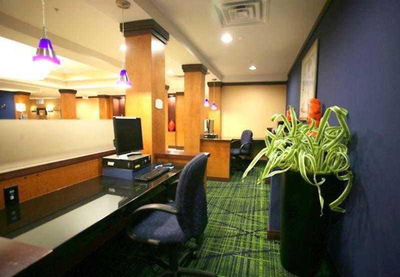 Fairfield Inn And Suites By Marriott Lakeland Plant City Ανέσεις φωτογραφία